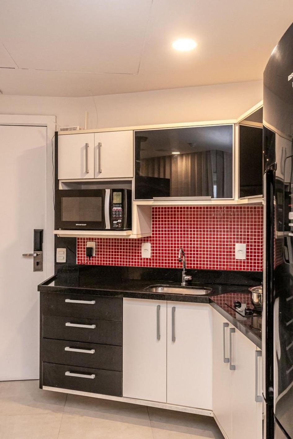 Flat Com Servico E Lazer Com Vista O Mar Da Barra Da Tijuca