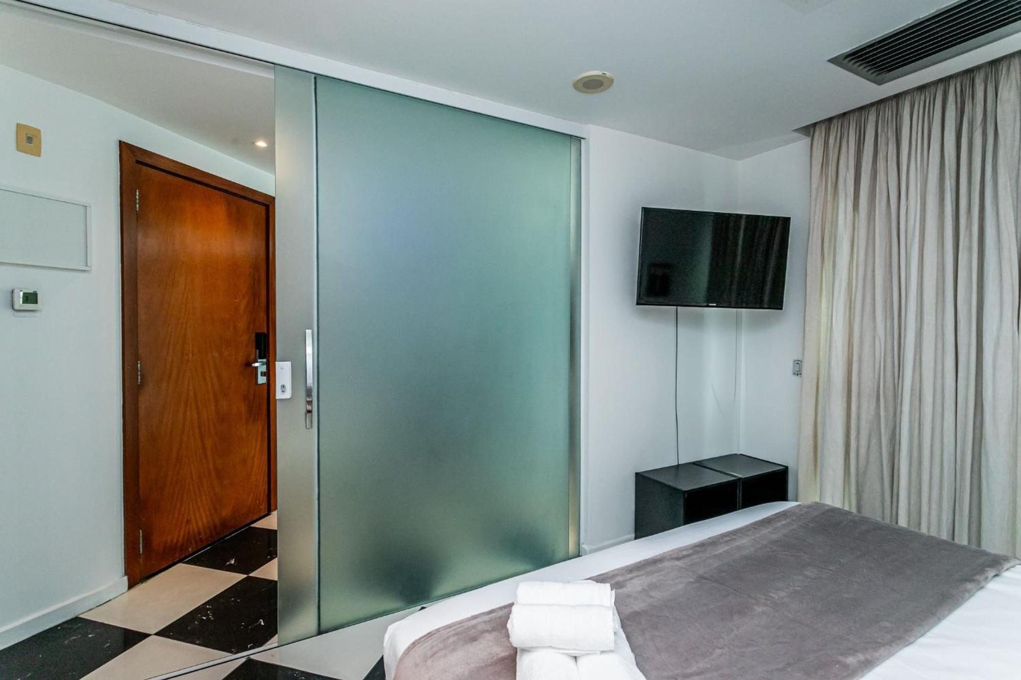 Flat Com Servico E Lazer Com Vista O Mar Da Barra Da Tijuca